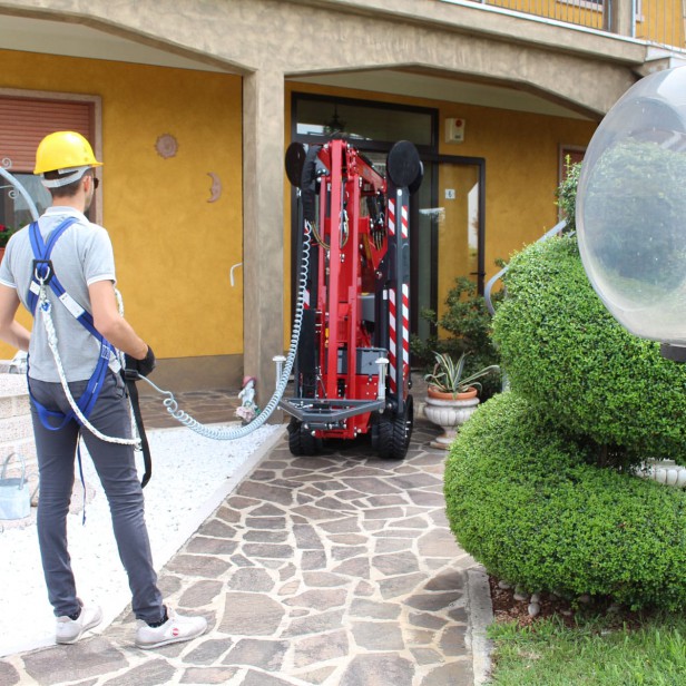 HINOWA ΑΥΤΟΚΙΝΟΥΜΕΝΟ ΚΑΛΑΘΟΦΟΡΟ Lightlift 14.72 IIIS ΥΨΟΣ ΕΡΓΑΣΙΑΣ 14M  120-200KG