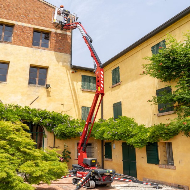 HINOWA ΑΥΤΟΚΙΝΟΥΜΕΝΟ ΚΑΛΑΘΟΦΟΡΟ Lightlift 14.70 IIIS ΥΨΟΣ ΕΡΓΑΣΙΑΣ 14M 120-200KG