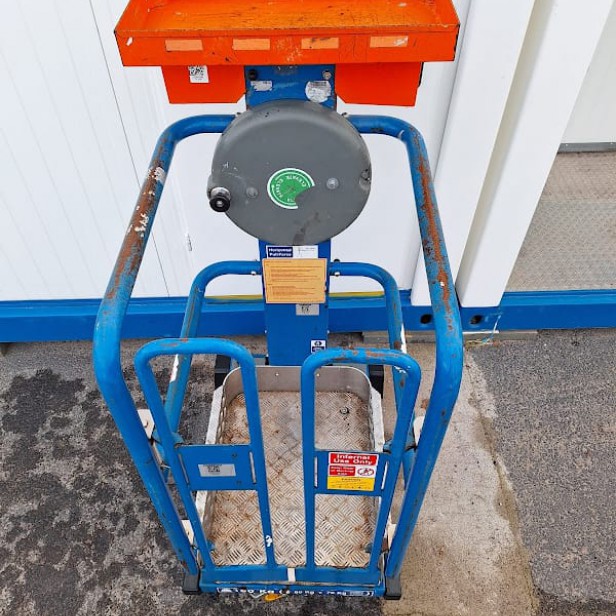 USED JLG PECOLIFT (2013) 3.5M 150KG