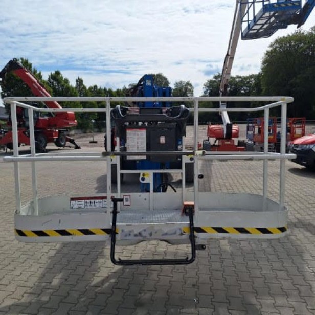  USED ARTICULATED BOOM LIFTS NIFTYLIFT HR28 HYBRID 4X4  (2017) 28M 280kg