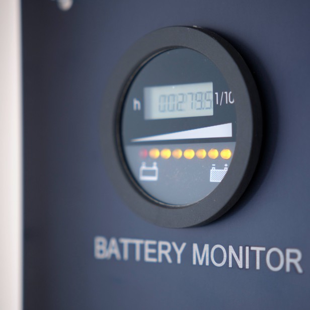 ITALTOWER SOLAR LIGHTING TOWER WITH MANUAL LIFTING SYSTEM FULL SOLAR UP TO 7M - ILLUMATED AREA UP TO 3000 SQM