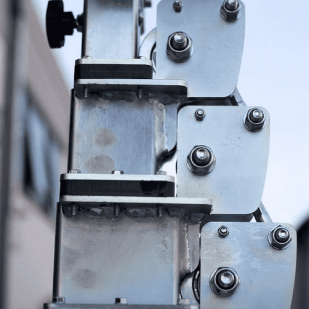 ITALTOWER SOLAR LIGHTING TOWER WITH MANUAL LIFTING SYSTEM STREET SOLAR  ILLUMATED AREA UP TO 480 SQM