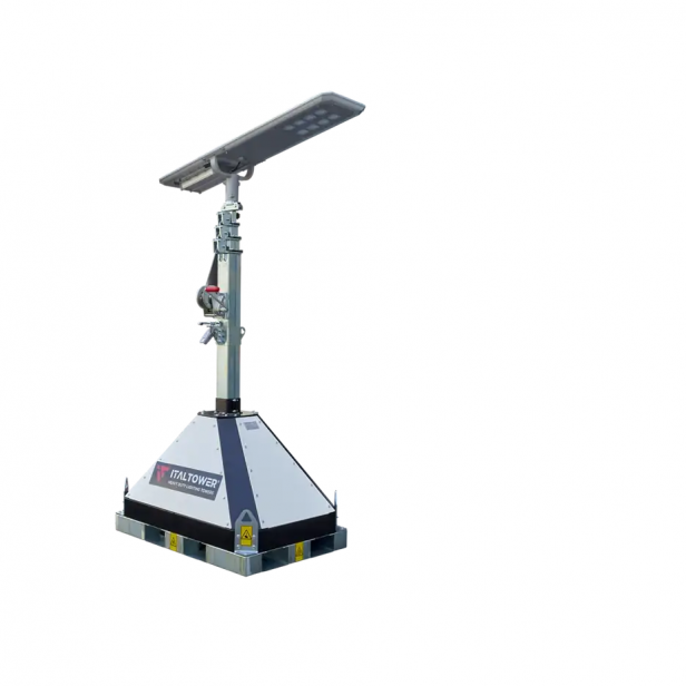 ITALTOWER SOLAR LIGHTING TOWER WITH MANUAL LIFTING SYSTEM STREET SOLAR  ILLUMATED AREA UP TO 480 SQM