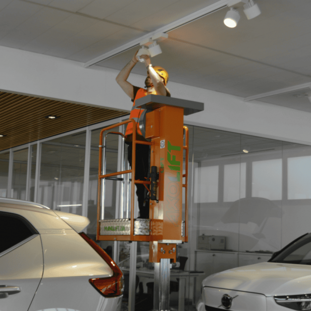 AXOLIFT ΧΕΙΡΟΚΙΝΗΤΗ ΑΝΥΨΩΤΙΚΗ ΠΛΑΤΦΟΡΜΑ ΑΤΟΜΩΝ MANULIFT 200/4 - 4M 125KG