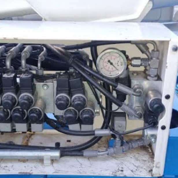 USED self-propelled TELESCOPIC CRAWLER  TEUPEN LEO 21 GT 21M  250KG (2014) 