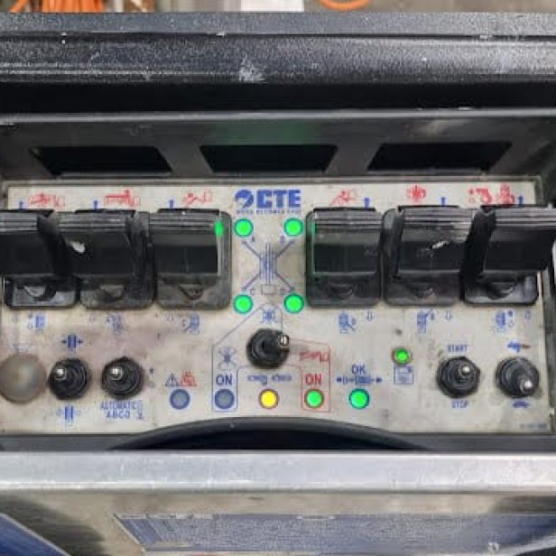 CTE ΜΕΤΑΧΕΙΡΙΣΜΕΝΟ ΑΥΤΟΚΙΝΟΥΜΕΝΟ ΚΑΛΑΘΟΦΟΡΟ ΜΕ ΕΡΠΥΣΤΡΙΕΣ TRACCESS 230 23M 200KG (2021) 