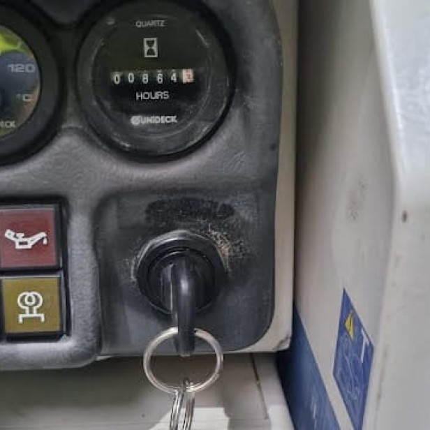 CTE ΜΕΤΑΧΕΙΡΙΣΜΕΝΟ ΑΥΤΟΚΙΝΟΥΜΕΝΟ ΚΑΛΑΘΟΦΟΡΟ ΜΕ ΕΡΠΥΣΤΡΙΕΣ TRACCESS 230 23M 200KG (2021) 