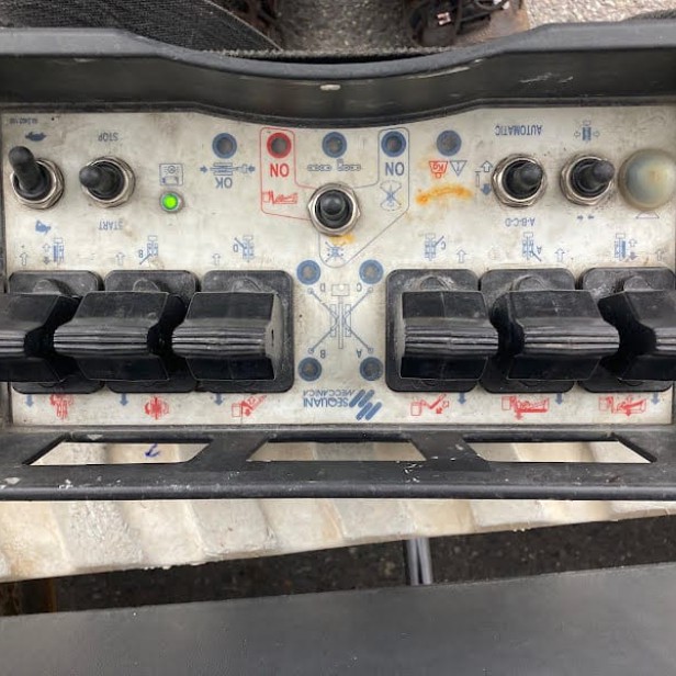 CTE USED SELF-PROPELLED BASKET WITH CRAWLERS TRACCESS 230 23M 200KG (2016)