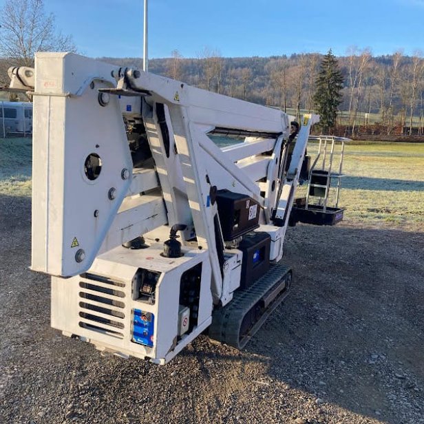 CTE USED SELF-PROPELLED BASKET WITH CRAWLERS TRACCESS 230 23M 200KG (2015)