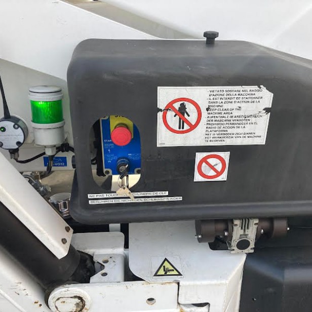 CTE USED SELF-PROPELLED BASKET WITH CRAWLERS TRACCESS 230 23M 200KG (2013)