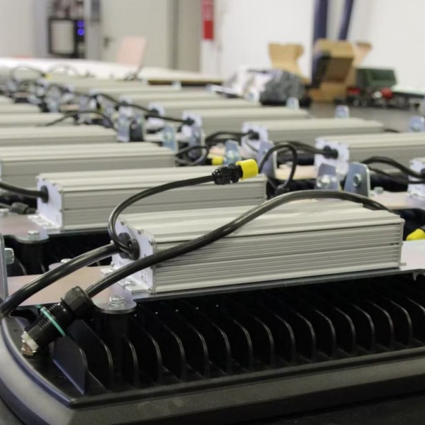 ITALTOWER LIGHTING TOWER WITH MANUAL LIFTING SYSTEM STREET PLUG-IN UP TO 5.5M - ILLUMATED AREA UP TO 4700 SQM