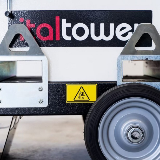 ITALTOWER LIGHTING TOWER WITH MANUAL LIFTING SYSTEM TOWERLOOP UP TO 7M - ILLUMATED AREA UP TO 4700 SQM