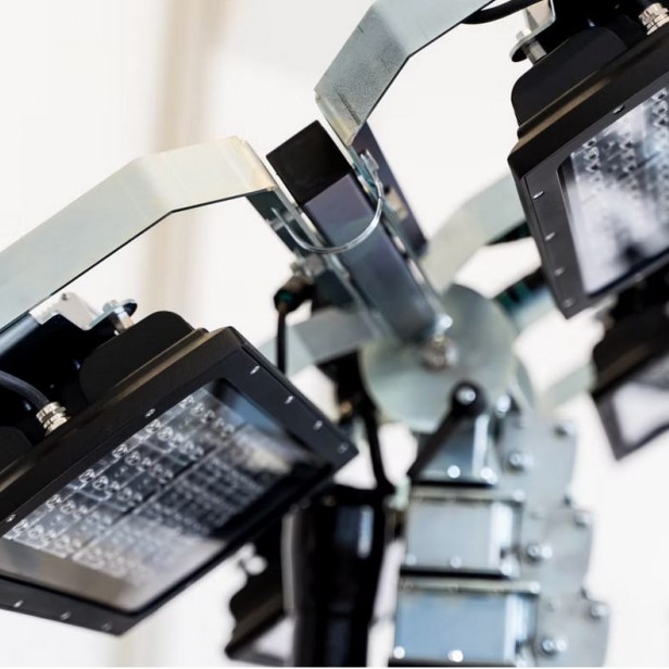 ITALTOWER LIGHTING TOWER WITH MANUAL LIFTING SYSTEM TOWERLOOP UP TO 7M - ILLUMATED AREA UP TO 4700 SQM