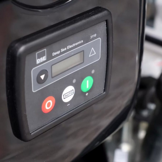 ITALTOWER LIGHTING TOWER WITH POWER GENERATOR & MANUAL LIFTING SYSTEM SITE AIR UP TO 5,5M ILLUMINATED AREA 7000 SQM 