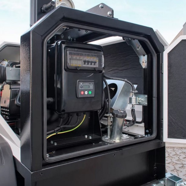 ITALTOWER LIGHTING TOWER WITH POWER GENERATOR & MANUAL LIFTING SYSTEM SITE AIR UP TO 5,5M ILLUMINATED AREA 7000 SQM 