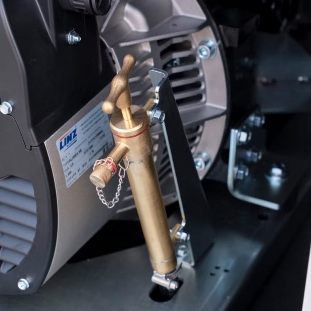 ITALTOWER LIGHTING TOWER WITH POWER GENERATOR & HYDRAULIC LIFTING SYSTEM  MANTIS EVO UP TO 7M ILLUMINATED AREA 7000 SQM