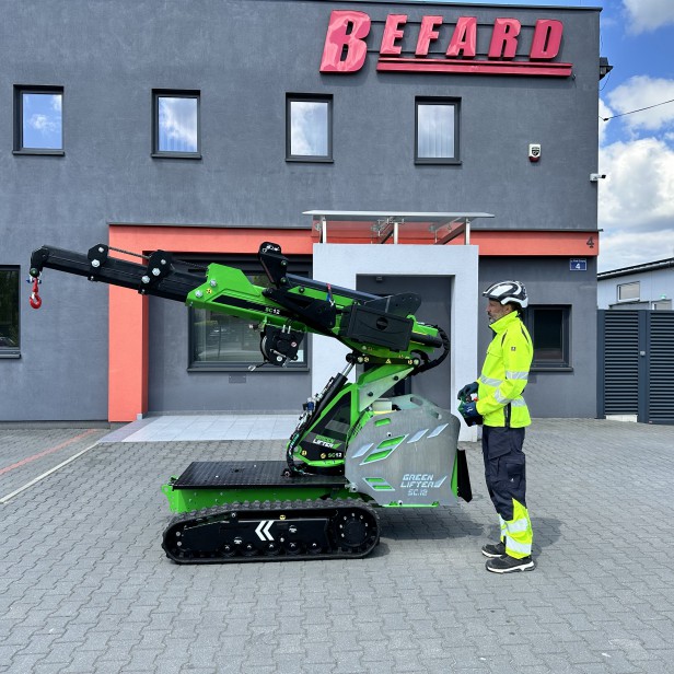 Befard XM1200 Μίνι ερπυστριοφόρος γερανός Befard XM1200, μίνι ερπυστριοφόρος γερανός, Pick & Carry 1200 kg, ανυψωτική ικανότητα έως 1500 kg με υποστήριξη, εμβέλεια έως 10,2 m