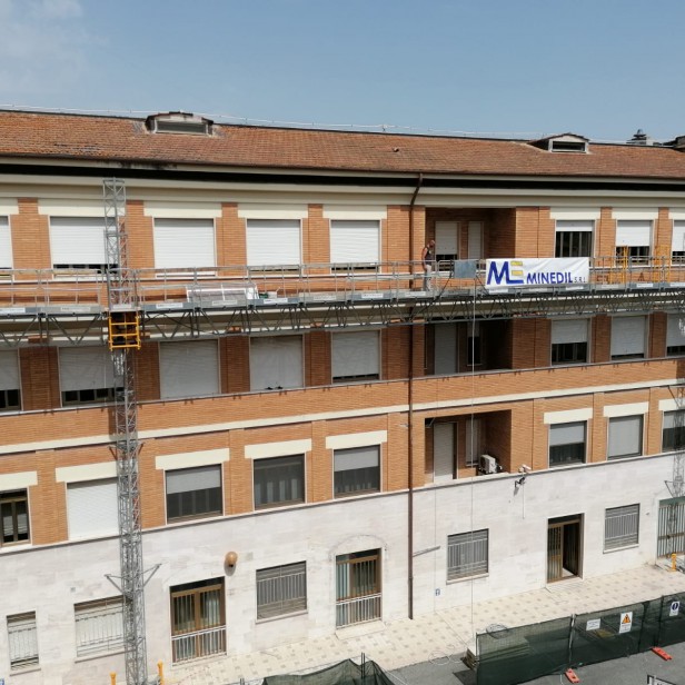 SAECLIMBER - Mast Climbing Work Platform P36  - 200M 3600KG