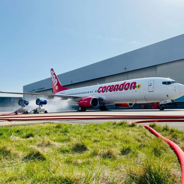 MB Dustcontrol SprayCannon 60 dust suppression system portable SprayCannon 60 by MB Dustcontrol SprayCannon 60 with 60 m throw distance and coverage up to 10,000 m²