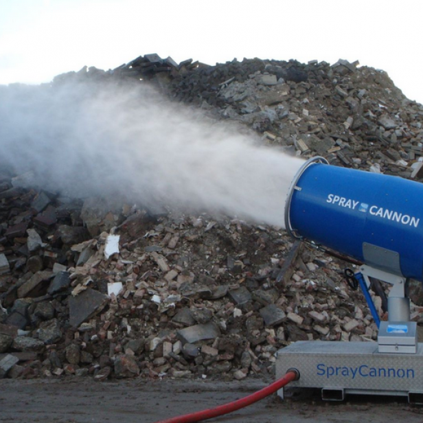 MB Dustcontrol SprayCannon 100 σύστημα καταστολής σκόνης φορητό SprayCannon 100 από MB Dustcontrol SprayCannon 100 με εμβέλεια 100 m και κάλυψη 27.500 m²