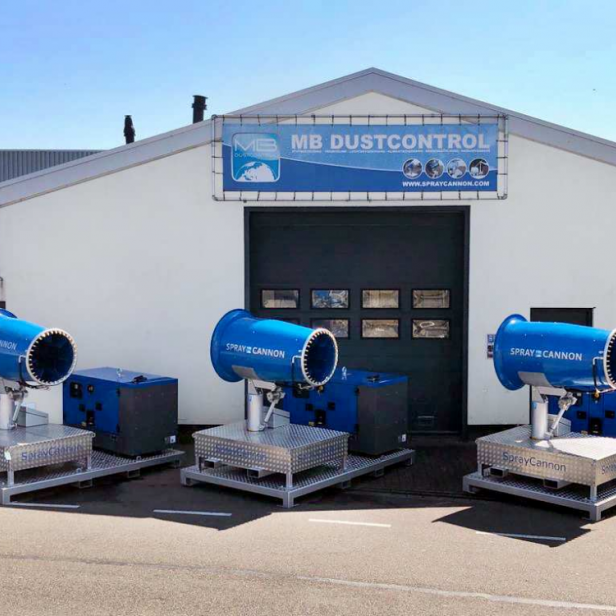 MB Dustcontrol SprayCannon 40–100 SKID σύστημα καταστολής σκόνης φορητό SprayCannon 40–100 SKID από MB Dustcontrol SprayCannon 40–100 SKID με εμβέλεια 40–100 m και κάλυψη 27.500 m²