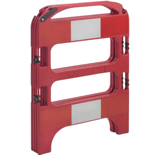 ITALIFTERS SAFEGATE safety gate ITALIFTERS SAFEGATE in use ITALIFTERS SAFEGATE for open manholes