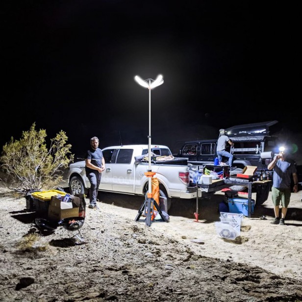 G-Comin PL-200 folding light tower, Petal Light Tower G-Comin PL-200, G-Comin PL-200 folding light tower up to 1100 m², portable lighting G-Comin PL-200, outdoor folding light tower G-Comin PL-200