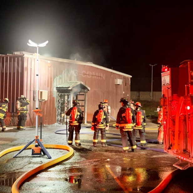 G-Comin PL-300 folding light tower, Petal Light Tower G-Comin PL-300, G-Comin PL-300 folding light tower up to 2 200 m², portable lighting G-Comin PL-300, outdoor folding light tower G-Comin PL-300