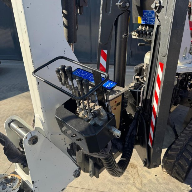 Platform Basket Spider 18.90 MOD 2015 tracked hybrid spider lift, Spider Lift Platform Basket 18.90, Platform Basket Spider 18.90 tracked spider lift, Platform Basket Spider 18.90 aerial platform, Spider 18.90 tracked aerial work platform, Hybrid Spider B