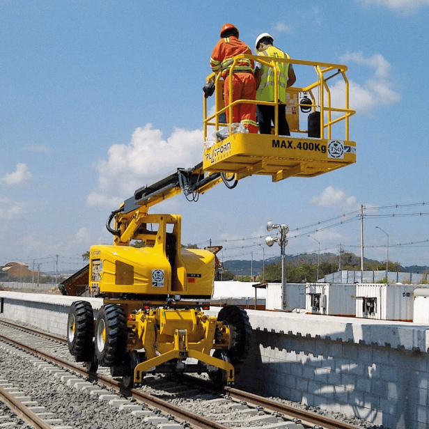 Platform Basket RR 14/400 Rail Boom Lift for safe work on railway tracks Platform Basket RR 14/400 Boom Lift for railway maintenance Platform Basket RR 14/400 Rail Boom Lift with 400 kg capacity