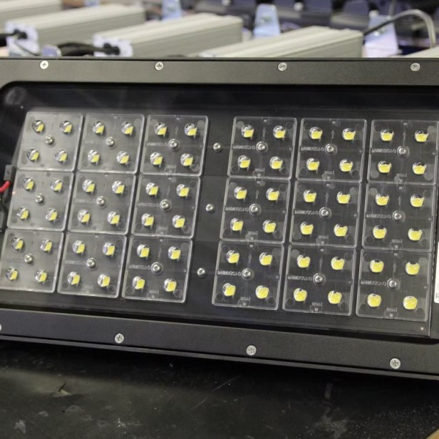 ITALTOWER MT EVO SKID - M | WITH MANUAL LIFTING SYSTEM KT UP TO 5.5/7M | ILLUMATED AREA UP TO 4700 SQM