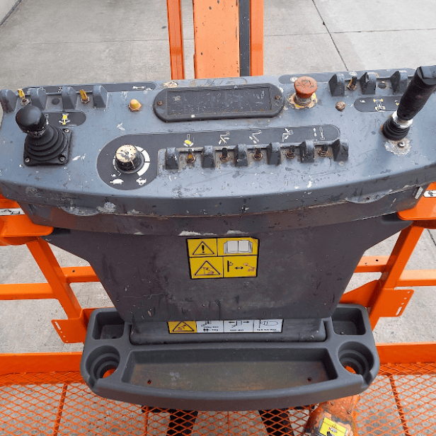 JLG 800AJ καλαθοφόρο αυτοκινούμενο αρθρωτό ντίζελ 26.38m, JLG 800AJ αρθρωτό καλαθοφόρο εργασίας σε ύψος, JLG 800AJ boom lift προς ενοικίαση, JLG 800AJ πλατφόρμα εργασίας 26m, JLG 800AJ καλαθοφόρο Kapountalis