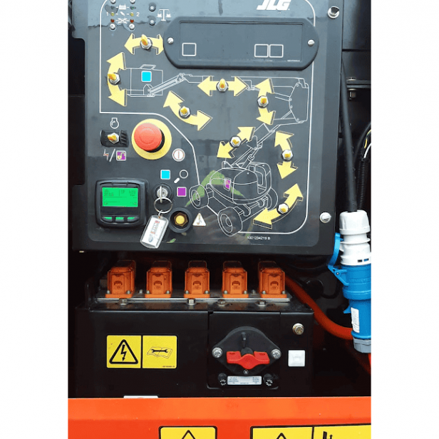 JLG H800AJ boom lift, JLG H800AJ diesel self‑propelled articulating 26m, JLG H800AJ articulating boom lift platform, JLG H800AJ diesel boom lift construction equipment, JLG H800AJ aerial work platform, available for rental