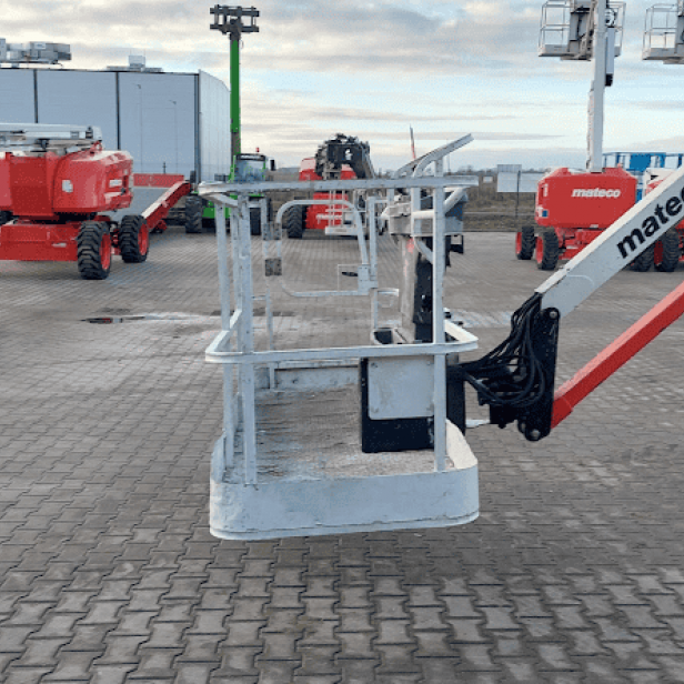 Articulating self-propelled boom lift Diesel JLG 1250AJP (MOD 2014), JLG 1250AJP 40.1m, JLG 1250AJP aerial work platform, articulating boom lift construction equipment, JLG 1250AJP professional boom lift, available for rental