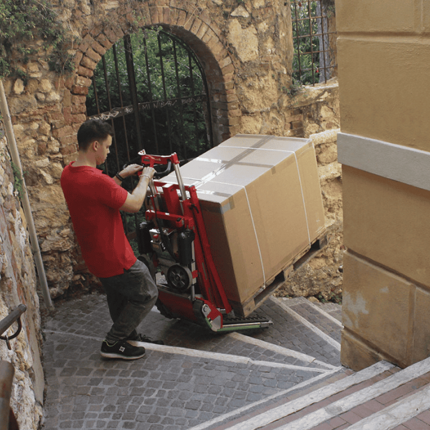 ZONZINI DOMINO PT ηλεκτρικό παλετοφόρο σκάλας 450 kg, ZONZINI DOMINO PT ηλεκτρικό ερπυστριοφόρο παλετοφόρο σκάλας, ZONZINI DOMINO PT παλετοφόρο για μεταφορά παλετών σε σκάλες, ZONZINI DOMINO PT ερπυστριοφόρο παλετοφόρο μεταφοράς φορτίων, ZONZINI DOMINO PT