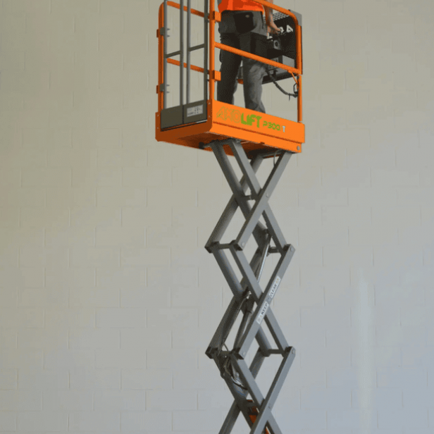 AXOLIFT P300T επαγγελματική πλατφόρμα εργασίας AXOLIFT P300T αυτοκινούμενη ψαλιδωτή πλατφόρμα χαμηλής πρόσβασης AXOLIFT P300T πλατφόρμα εργασίας 4,95 m AXOLIFT P300T Low Level Access Platform AXOLIFT P300T self propelled scissor lift AXOLIFT P300T επαγγελματική πλατφόρμα εργασίας AXOLIFT P300T ηλεκτρι