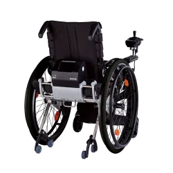 AAT MAX‑E Black Edition | Πρόσθετο ηλεκτρικό σύστημα υποβοήθησης με χειριστήριο για αναπηρικά αμαξίδια | 160 kg AAT MAX‑E Black Edition | Πρόσθετο ηλεκτρικό σύστημα υποβοήθησης με χειριστήριο για αναπηρικά αμαξίδια | 160 kg