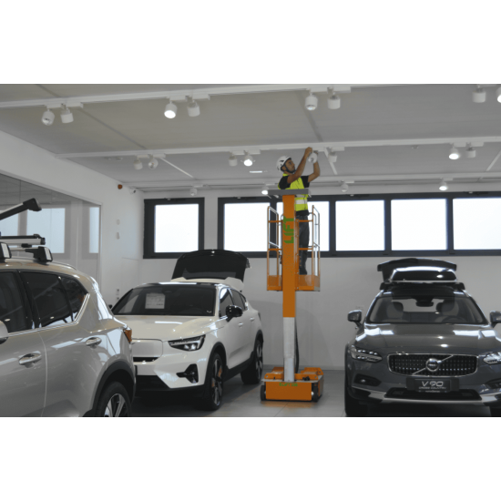 AXOLIFT ΧΕΙΡΟΚΙΝΗΤΗ ΑΝΥΨΩΤΙΚΗ ΠΛΑΤΦΟΡΜΑ ΑΤΟΜΩΝ MANULIFT 200 - 4M 125KG - Kapountalis