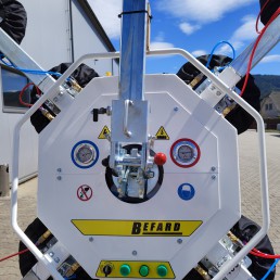 BEFARD GLASS VACUUM LIFTER WITH MANUAL ROTATION & TILT XP1002 1000KG