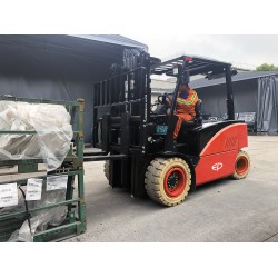 ELECTRIC FORKLIFT CPD45-50 F8 5000KG UP TO 6000Μ STROKE ELECTRIC FORKLIFT CPD45-50 F8 5000KG UP TO 6000Μ STROKE