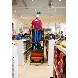 SELF-PROPELLED ELECTRIC PLATFORM Ε5 ES MOVE - 4.9Μ WORKING HEIGHT SELF-PROPELLED ELECTRIC PLATFORM Ε5 ES MOVE - 4.9Μ WORKING HEIGHT
