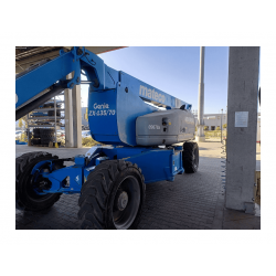 Articulating Self-Propelled Boom Lift Diesel Genie ZX-135/70 up to 43.15m - 272kg (MOD 2015) | Available for rental Articulating Self-Propelled Boom Lift Diesel Genie ZX-135/70 up to 43.15m - 272kg (MOD 2015) | Available for rental
