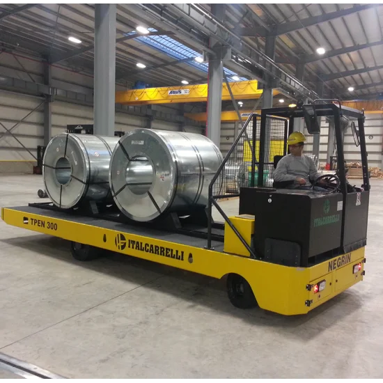 ITALCARRELLI Operator on board self-propelled transporters (spt) ΤPEN300 with load capacities ranging from 10 to 500 tons and more. - Kapountalis