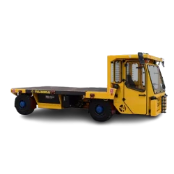 ITALCARRELLI Operator on board self-propelled transporters (spt) ΤPEN300 with load capacities ranging from 10 to 500 tons and more.