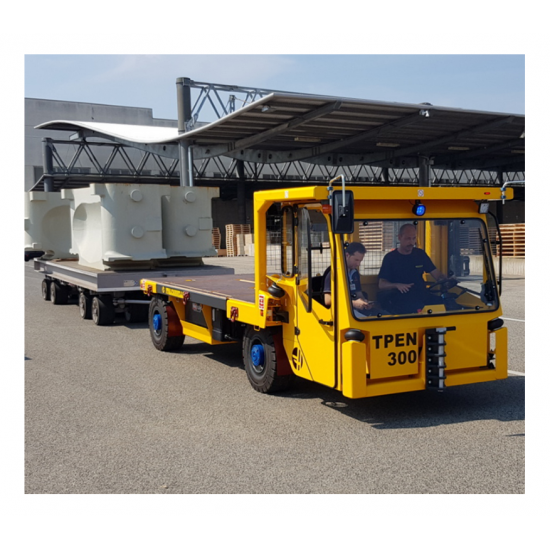 ITALCARRELLI Operator on board self-propelled transporters (spt) ΤPEN300 with load capacities ranging from 10 to 500 tons and more. - Kapountalis