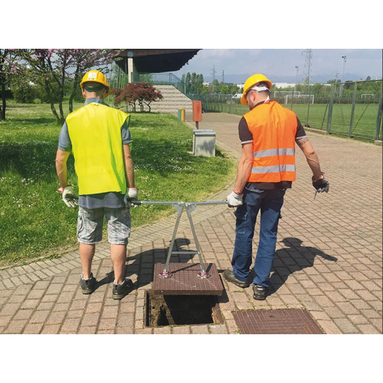 ITALIFTERS XT3 COMPASS | Magnetic manhole cover lifter 460 kg ITALIFTERS XT3 COMPASS | Magnetic manhole cover lifter 460 kg - Kapountalis