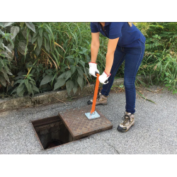 ITALIFTERS CL9 | Magnetic manhole cover lifter | 230 kg ITALIFTERS CL9 | Magnetic manhole cover lifter | 230 kg