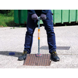 ITALIFTERS XT1 NANO ERGO | Magnetic manhole cover lifter | 230 kg
