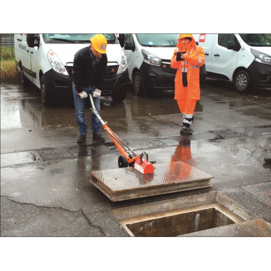 ITALIFTERS PM | Permanent magnet manhole cover lifter | 1000kg ITALIFTERS PM | Permanent magnet manhole cover lifter | 1000kg - Kapountalis
