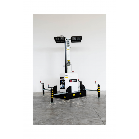 ITALTOWER LIGHTING TOWER WITH MANUAL LIFTING SYSTEM BARROWTOWER UP TO 5.5M - ILLUMATED AREA UP TO 4700 SQM ITALTOWER LIGHTING TOWER WITH MANUAL LIFTING SYSTEM BARROWTOWER UP TO 5.5M - ILLUMATED AREA UP TO 4700 SQM - Kapountalis